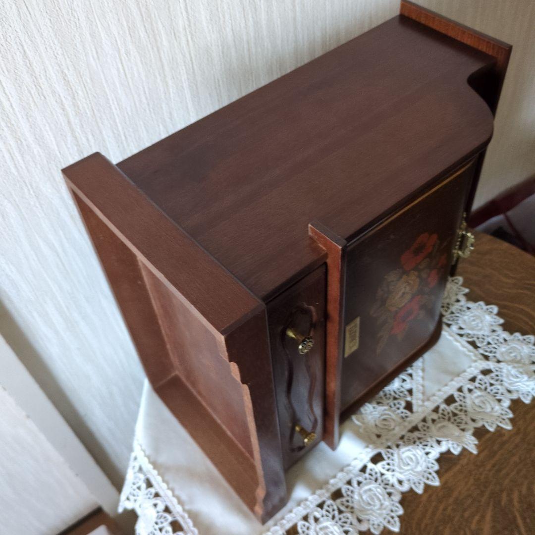 【新品】ELEMICA 薔薇　家具調ジュエリー宝石箱　オルゴール　アンティーク