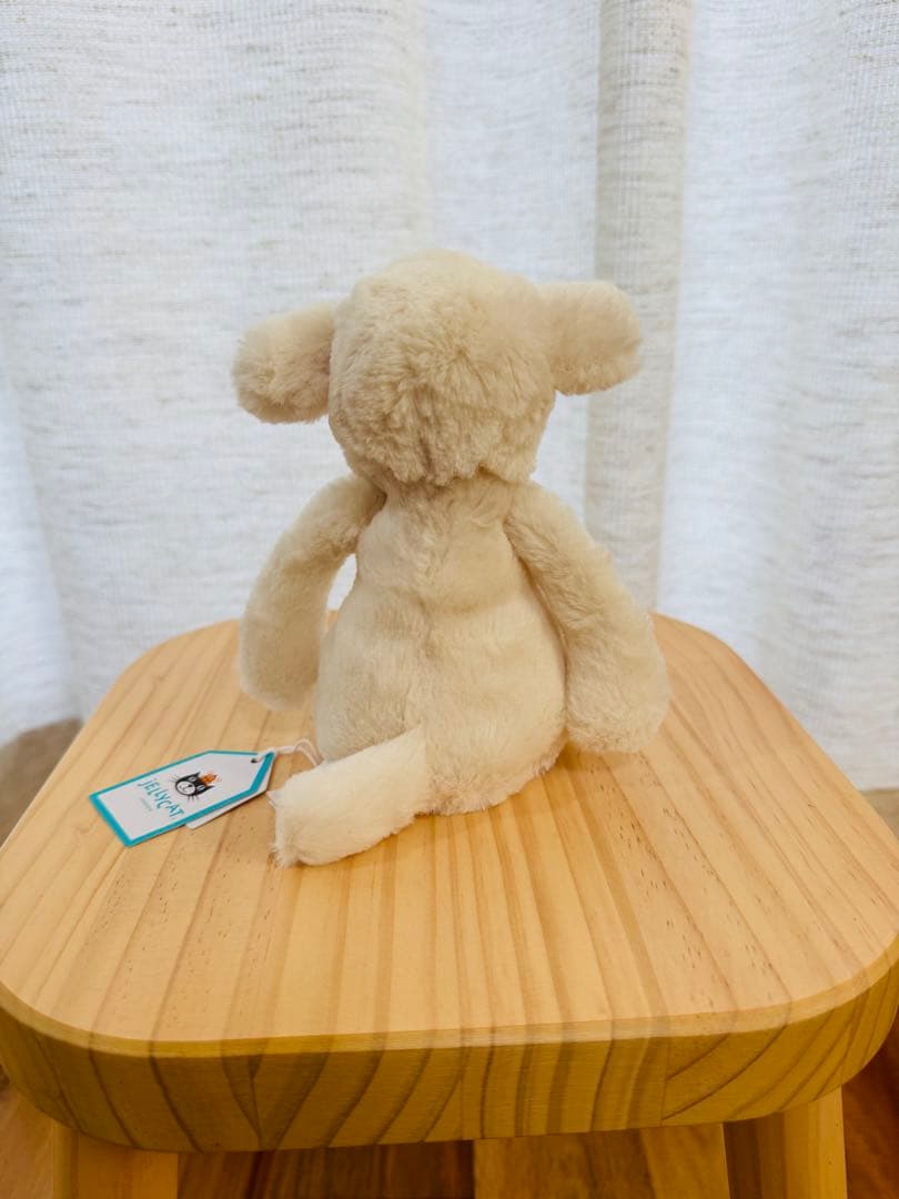 【新品】 ひつじのぬいぐるみ S