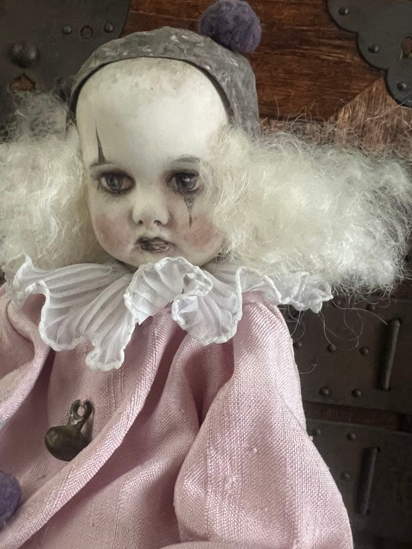 人形 ピンクの布製ピエロ人形