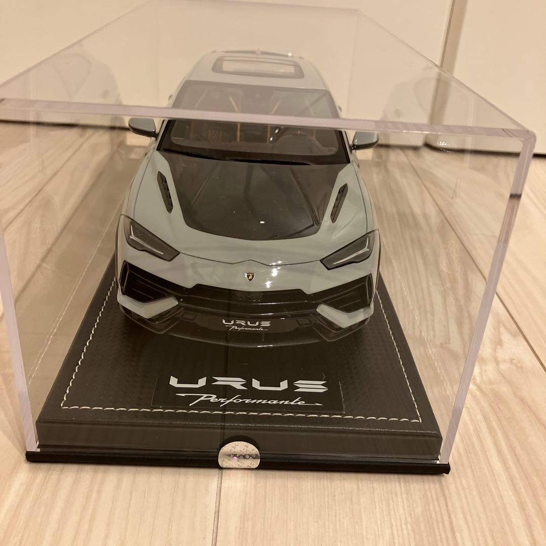 自動車 Lamborghini Urus Performante 1/18