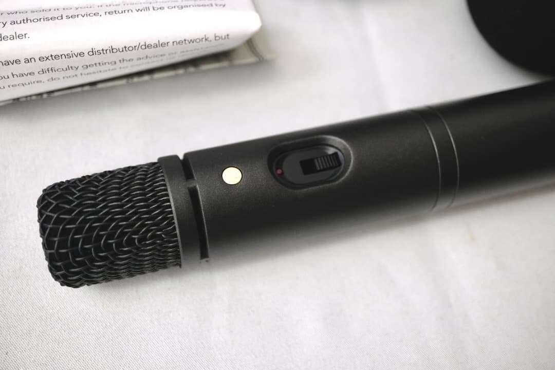 RODE M3 コンデンサーマイク　電池稼働可　ケース付