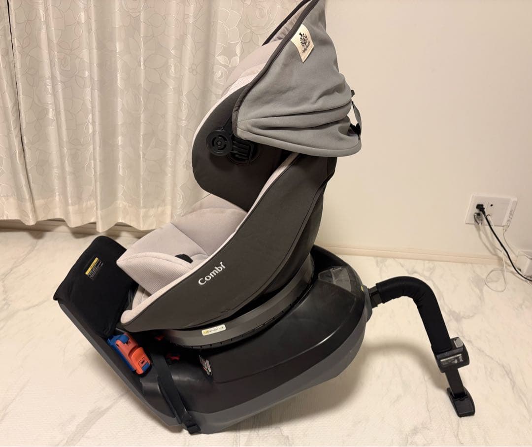 Combi クルムーヴ スマート Simplight