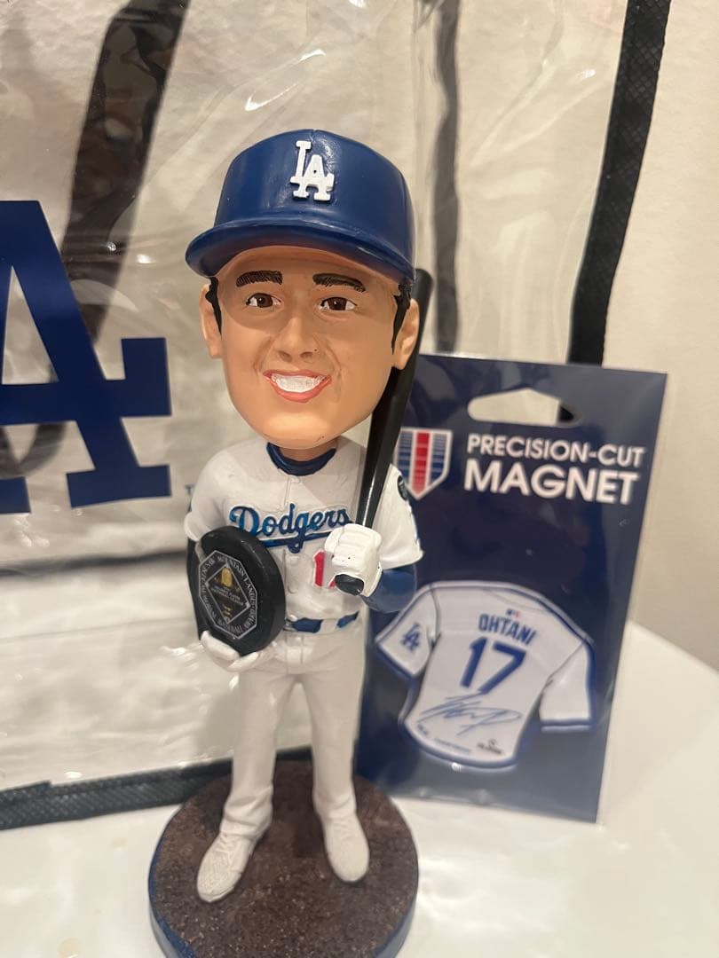 大谷翔平選手　MVPボブルヘッド　4/2球場配布　おまけ付き