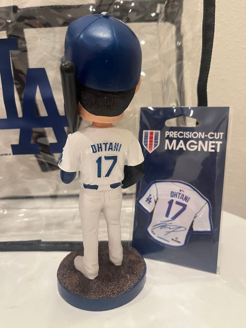 大谷翔平選手　MVPボブルヘッド　4/2球場配布　おまけ付き