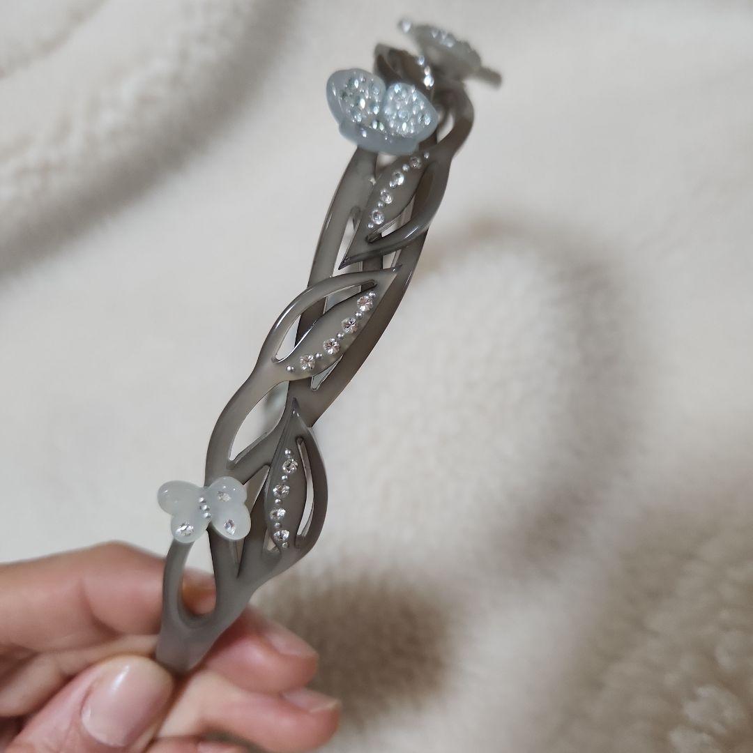 アレクサンドルドゥパリ　グレーのカチューシャ