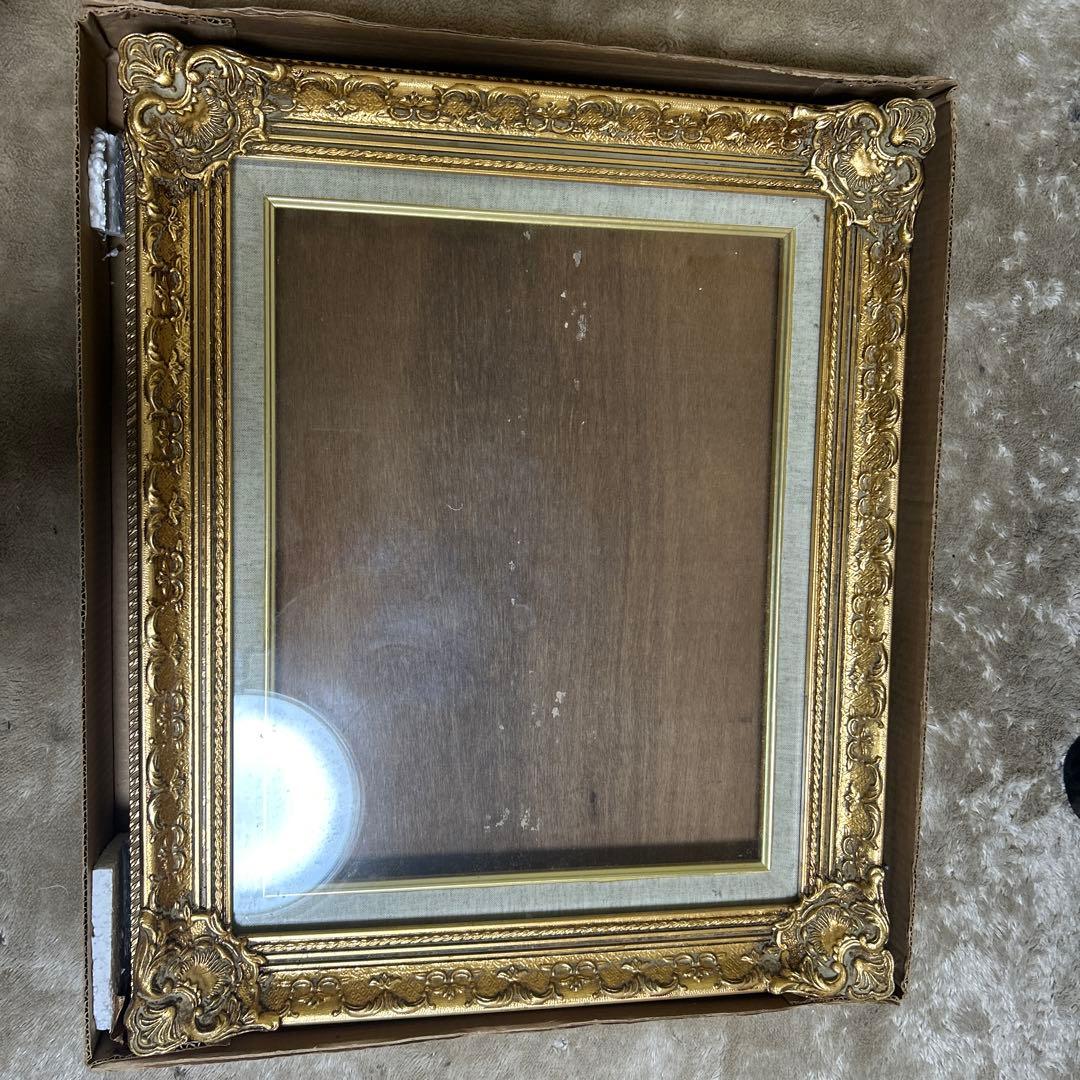 ゴールドの装飾的油彩額縁　8号