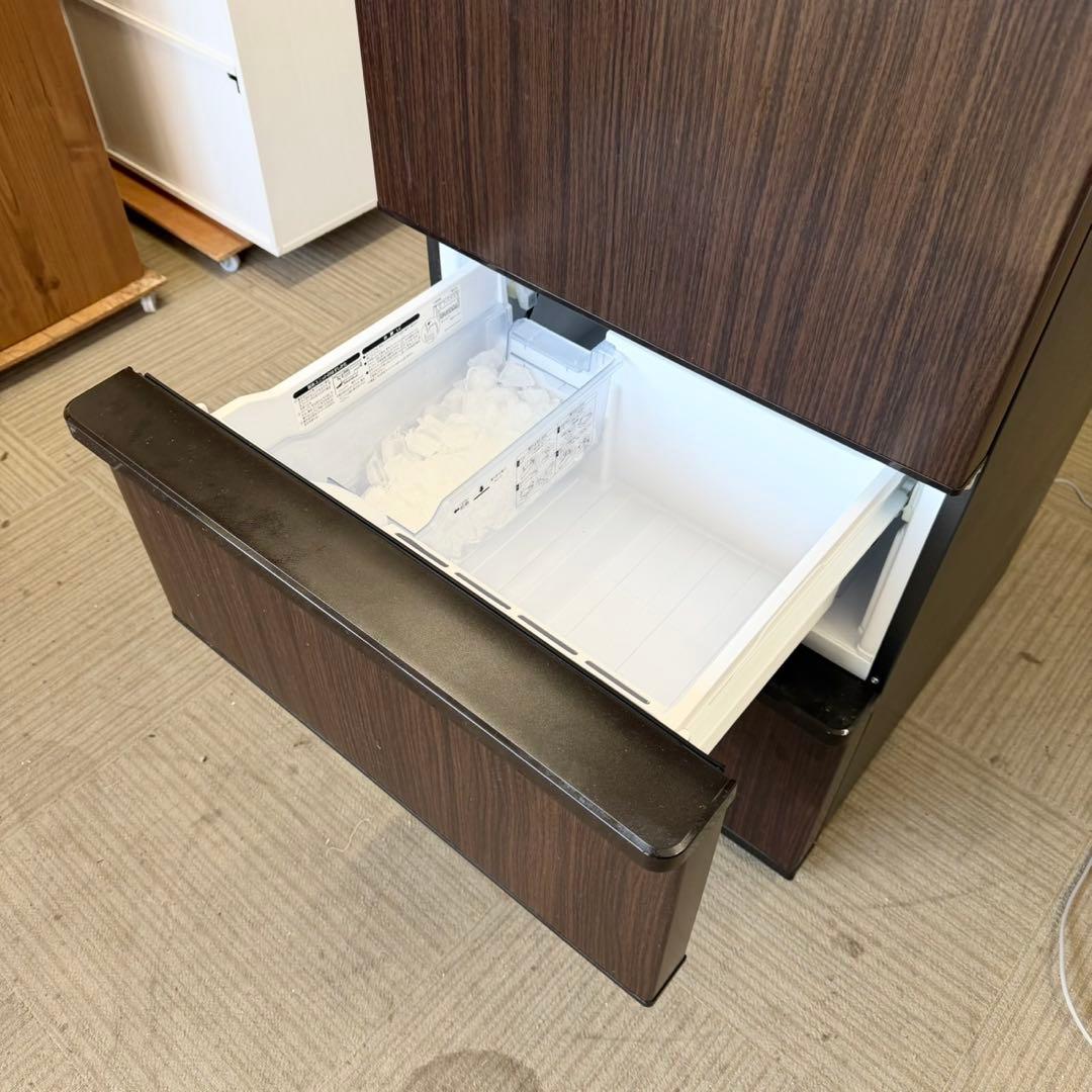 アクア 2021年製 272L冷蔵庫 自動製氷 旬鮮チルド ダークウッドブラウン