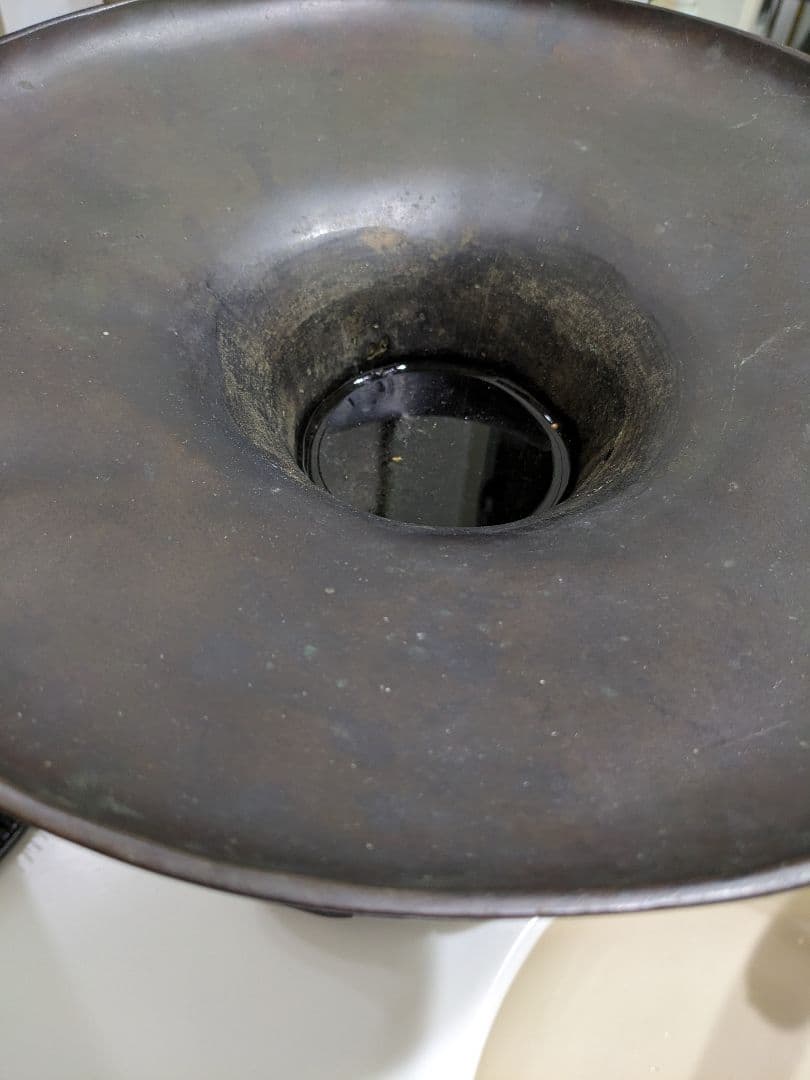 ♦古作 古銅 鎚起 盤口形 雷文様形双耳 三足 花器 大正時代 明治時代 骨董品