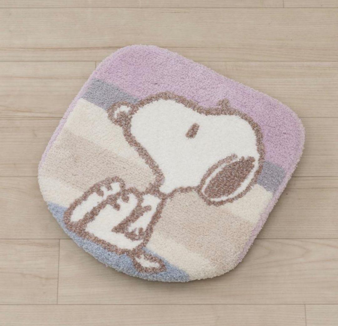ピンク色　PEANUTS スヌーピー　トイレマットセット新品