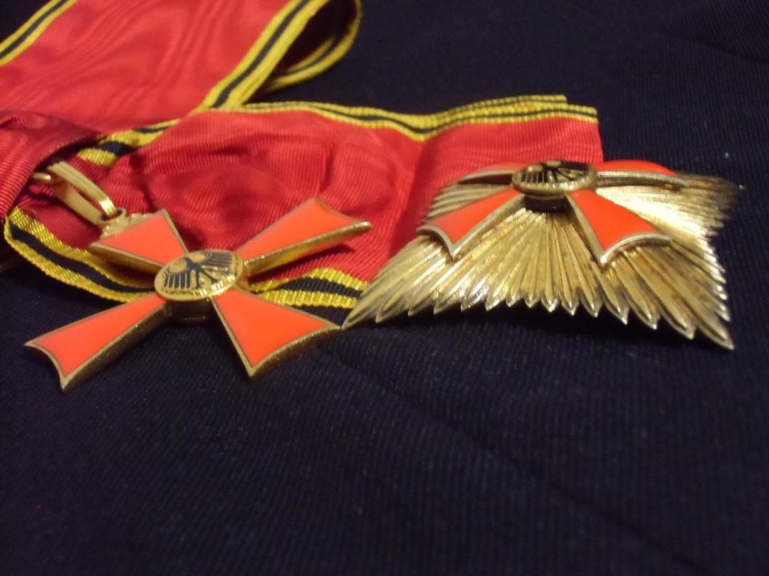 ＢＷドイツ軍/連邦軍＊１９５１ドイツ連邦共和国功労勲章＊大功労十字星大綬章/実物