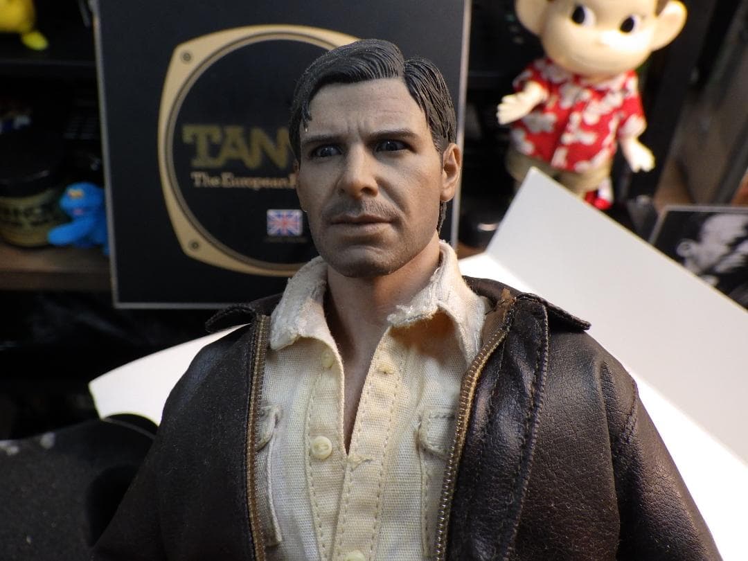 新品未使用★1/6フィギュアHot Toys, サイドショウ★インディジョーンズ