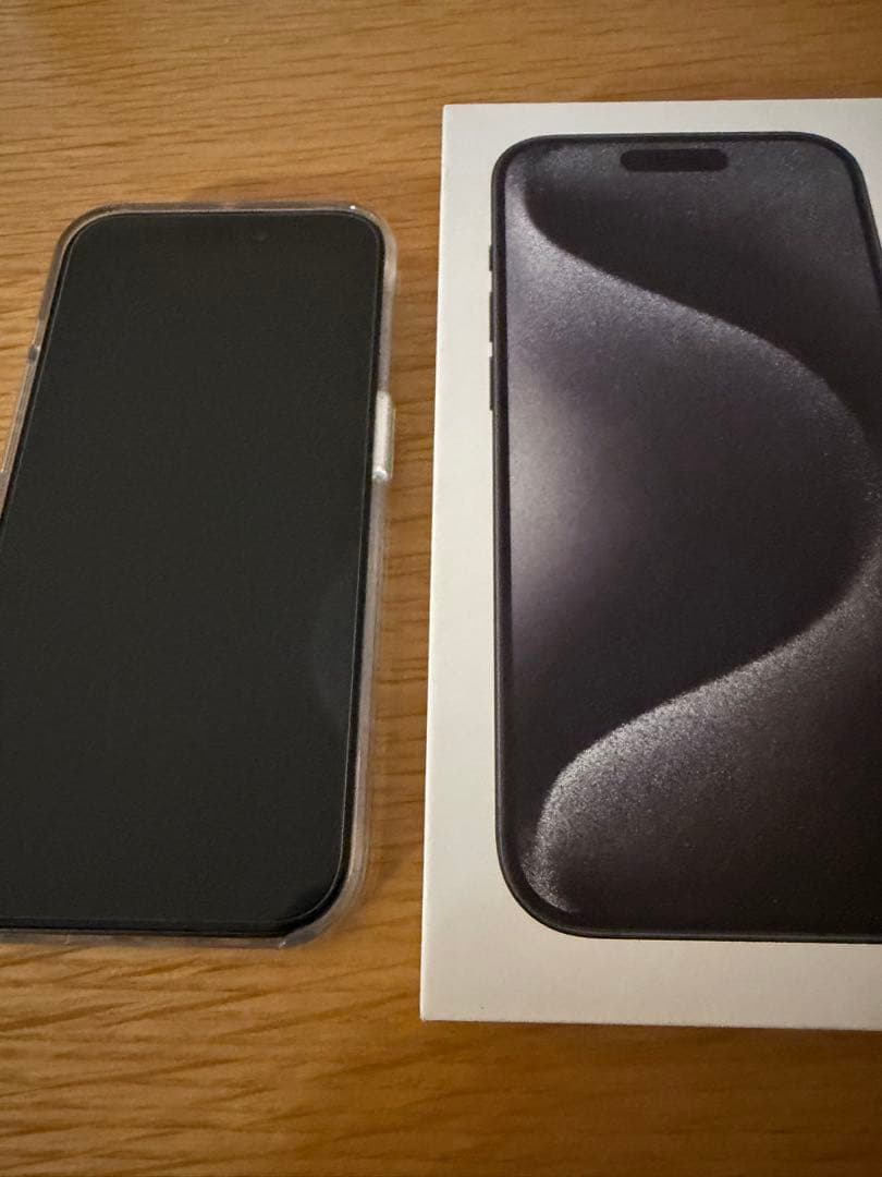 iPhone 15 pro 256GB ブラックチタニウム SIMフリー