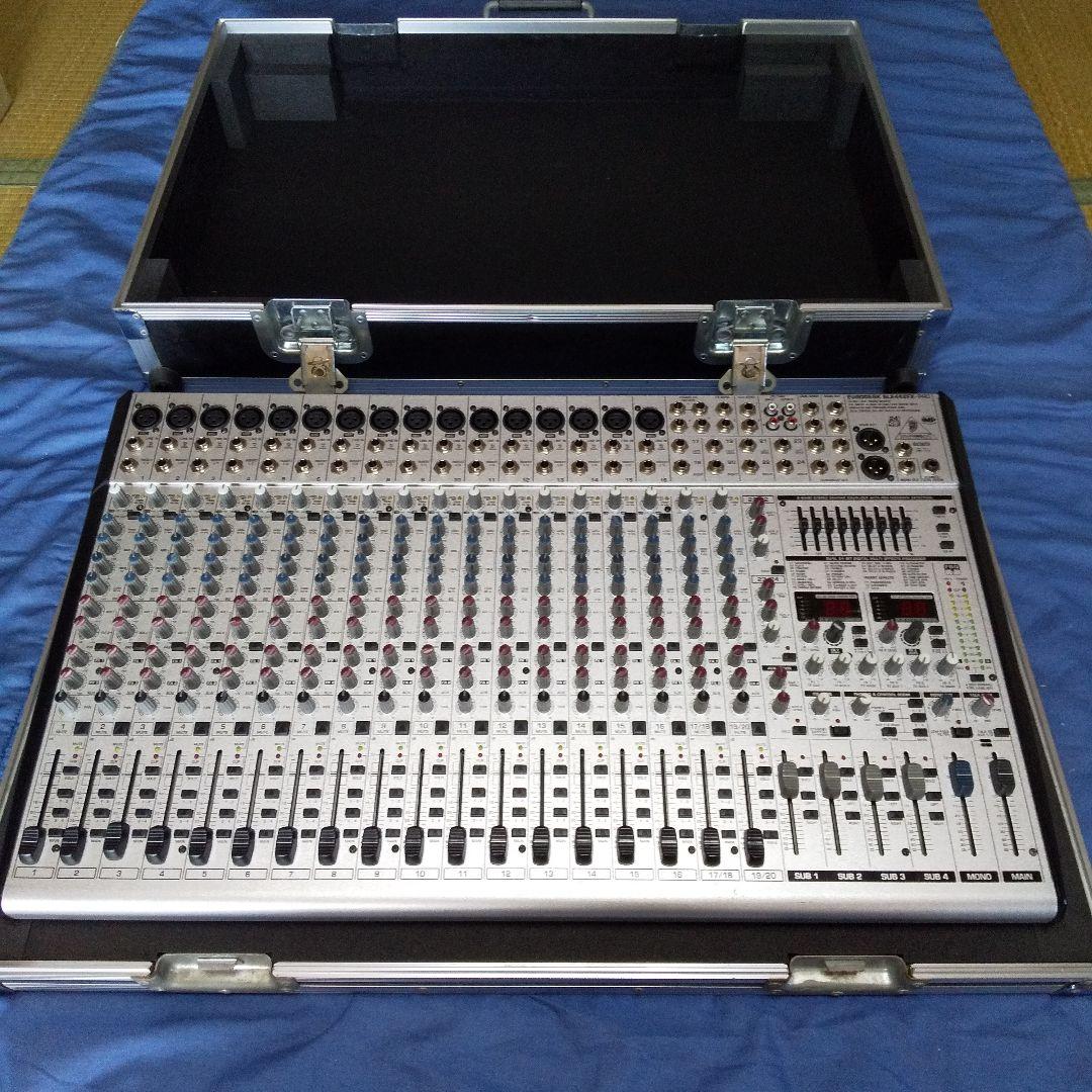 BEHRINGER ミキサー