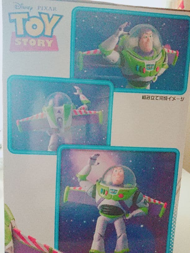 バズライトイヤー　フィギュア