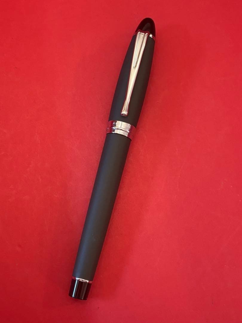 美品 アウロラ イプシロン サテン グリーン 万年筆 ペン先EF