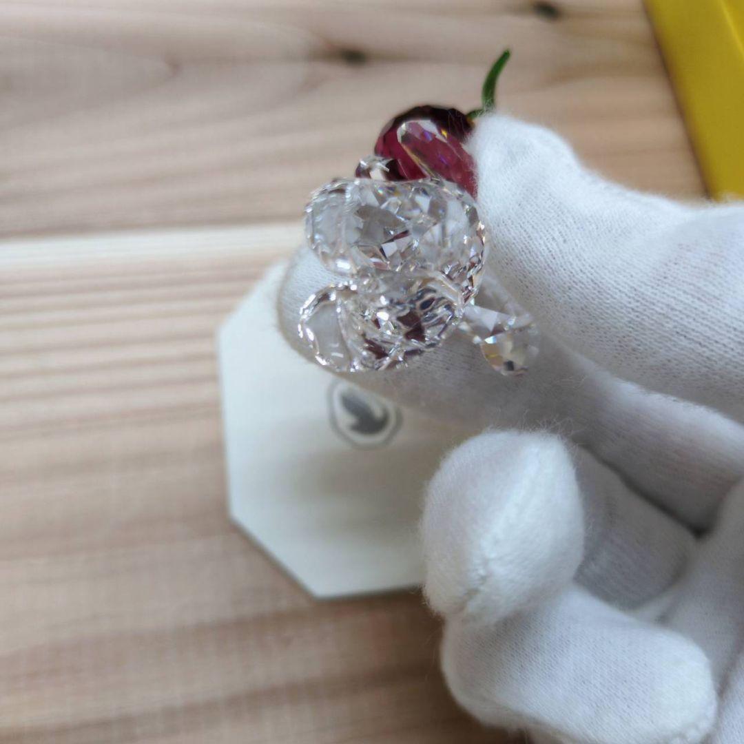 最終価格　新品 スワロフスキー Krisベア チェリー カップル 5675393