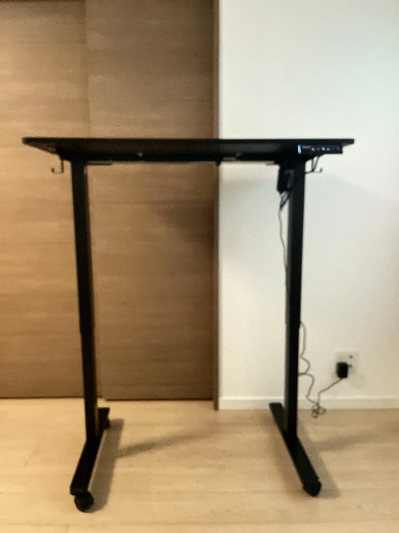 【美品】電動昇降式デスク （100 x 60 x 72-118cm、ブラック）