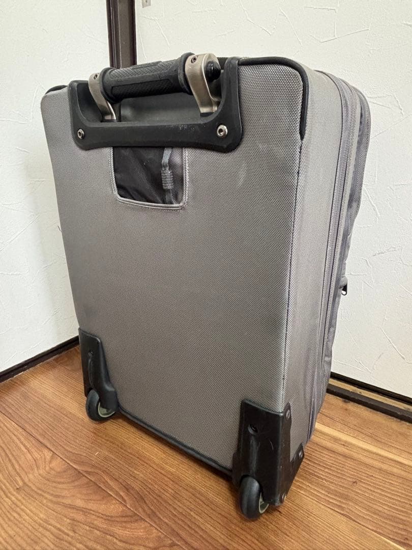 【YK様】THE NORTH FACE シャトルローラーキャリーケース グレー