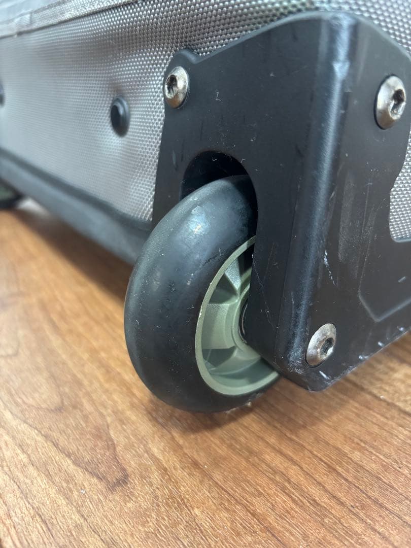 【YK様】THE NORTH FACE シャトルローラーキャリーケース グレー