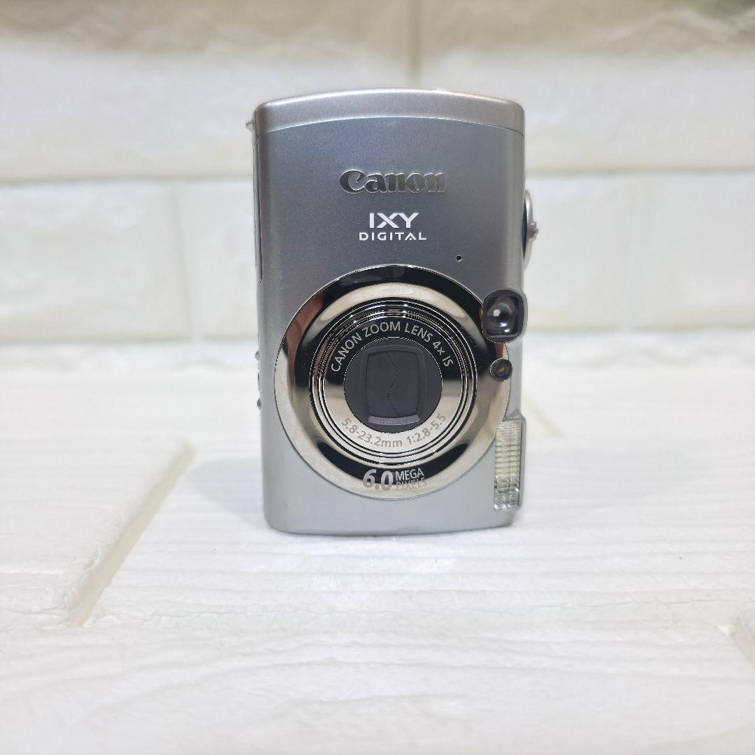 390美品】Canon IXY800IS デジタルカメラ　充電器付き　シルバー