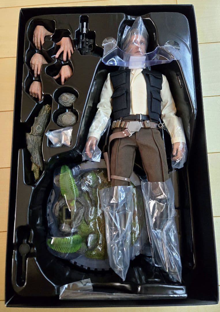 ホットトイズ MMS740 スター・ウォーズ ハン ソロ 1/6Han Solo