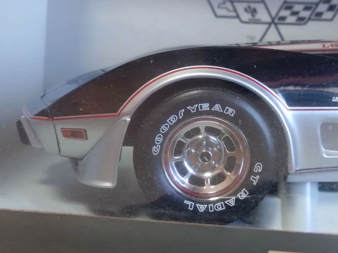 シボレー　コルベット UT models　オートアート