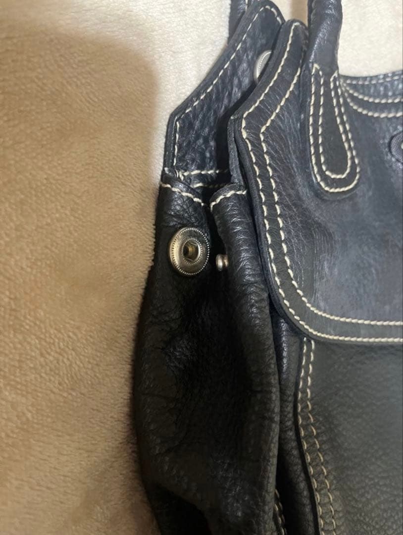 プラダ　ハンドバッグ　トートバッグ　レザー　黒【2026.1.7追記あり】