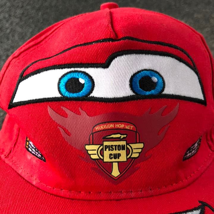 カーズ ライトニング・マックィーン ディズニー ピクサー キャップ 赤