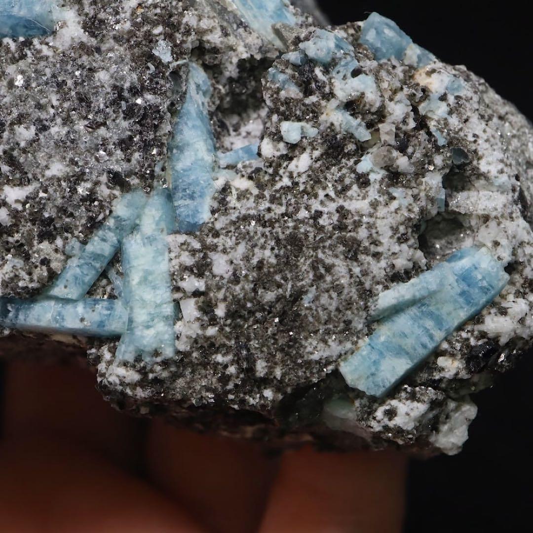 自主採掘！アクアマリン カリフォルニア産 550.5g AQ332 原石　天然石