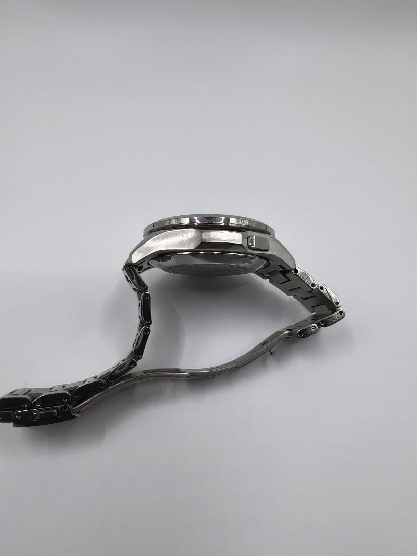 カシオ　オシアナス　OCW-G1000-1AJF美品