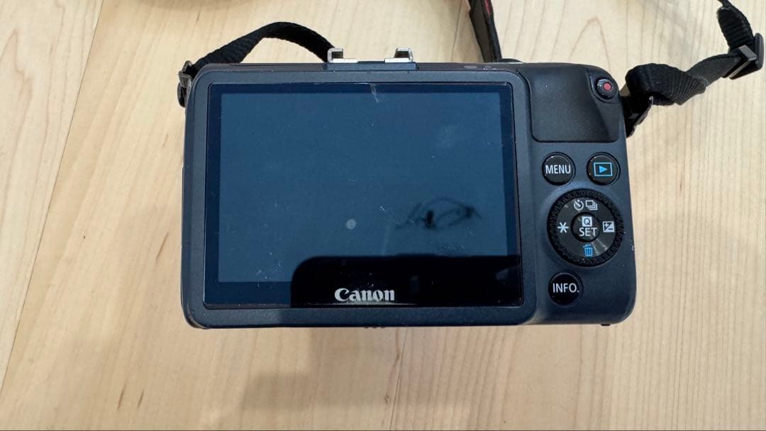 Canon EOS M2 ミラーレス一眼 18-55mm 22mレンズ付き