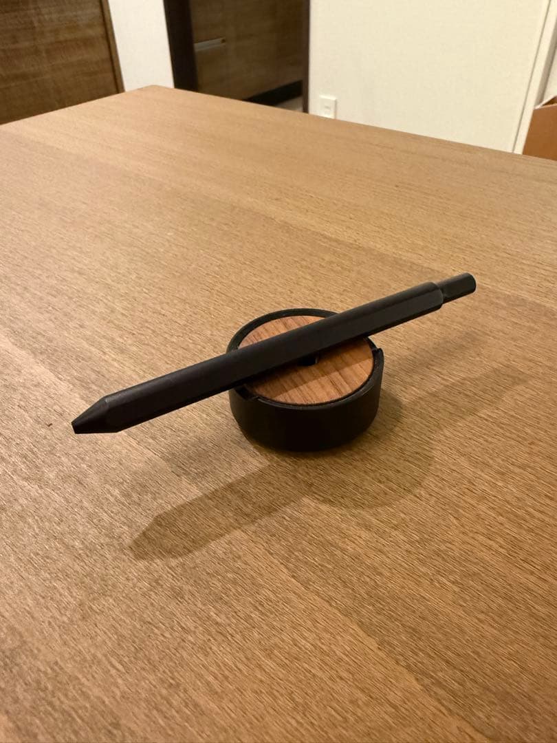 【GROVEMADE】Pen + Walnut Stand + Refills