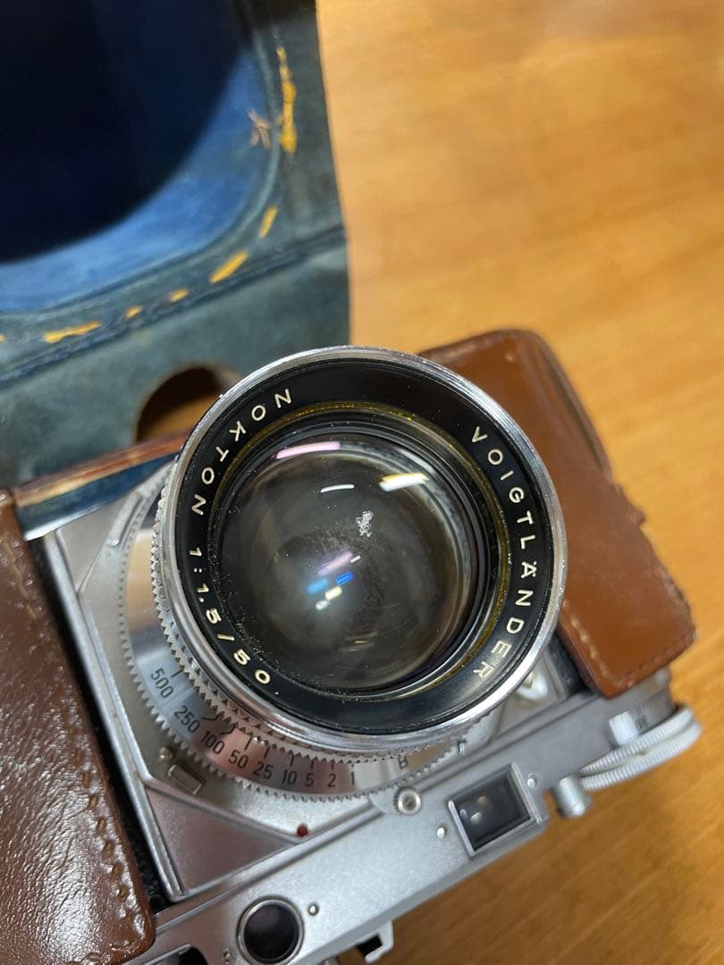 Voigtlander Prominent カメラ