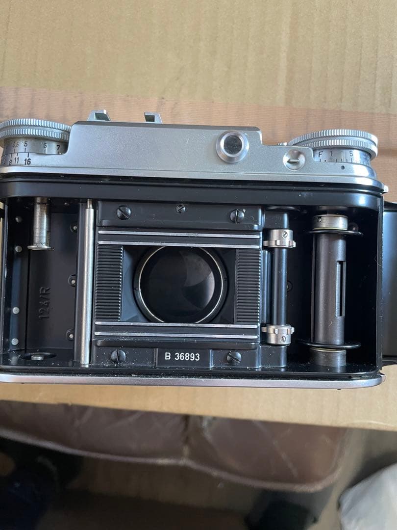 Voigtlander Prominent カメラ