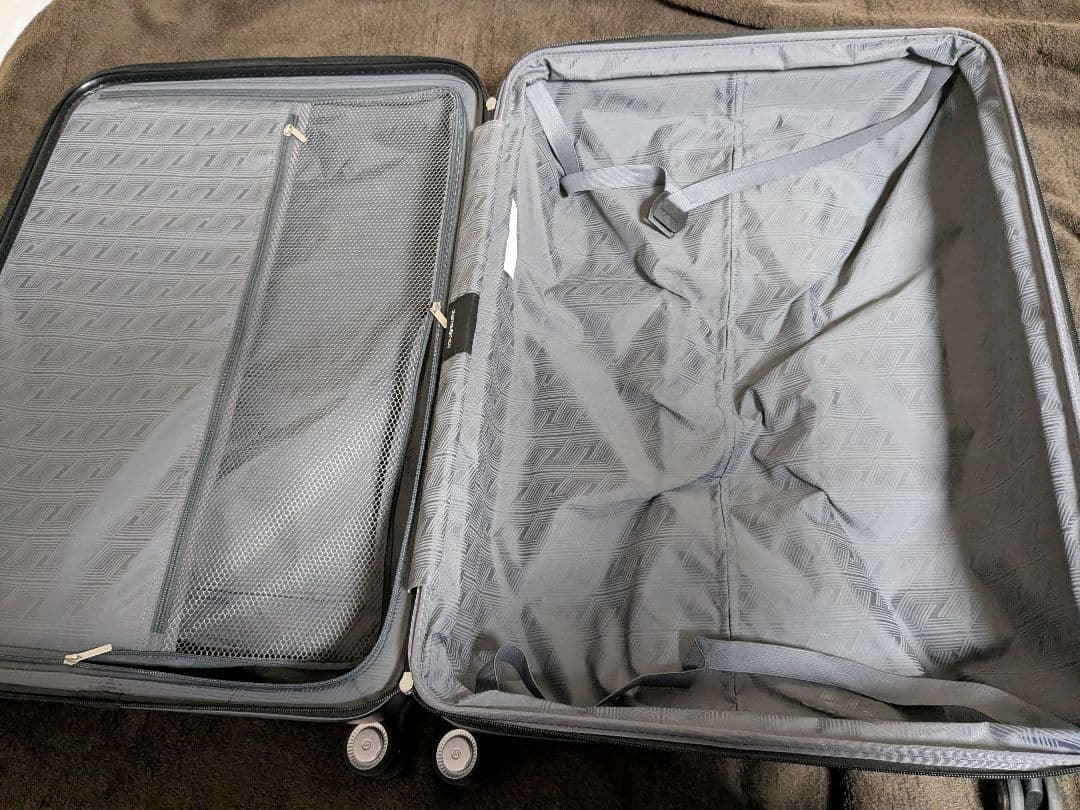 サムソナイト Samsonite スーツケース TSAロック付き 大容量Ｌサイズ