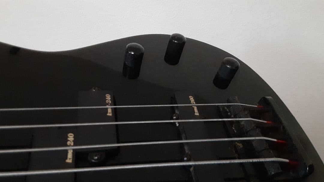 メルカリ便　Ovation　オベーション　エレキベース