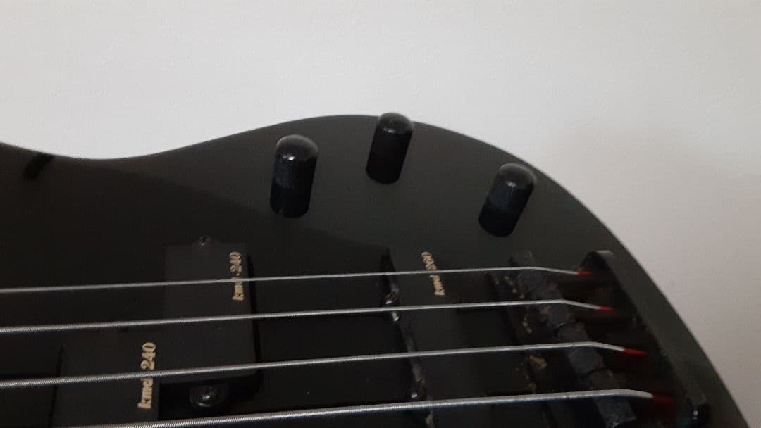 メルカリ便　Ovation　オベーション　エレキベース