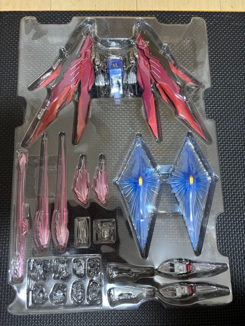 メタルビルド　デスティニーガンダム