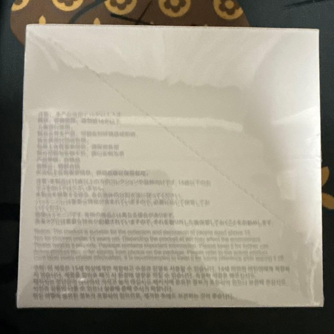 R 専用　正規品 ラブブ Big into Energy Labubu