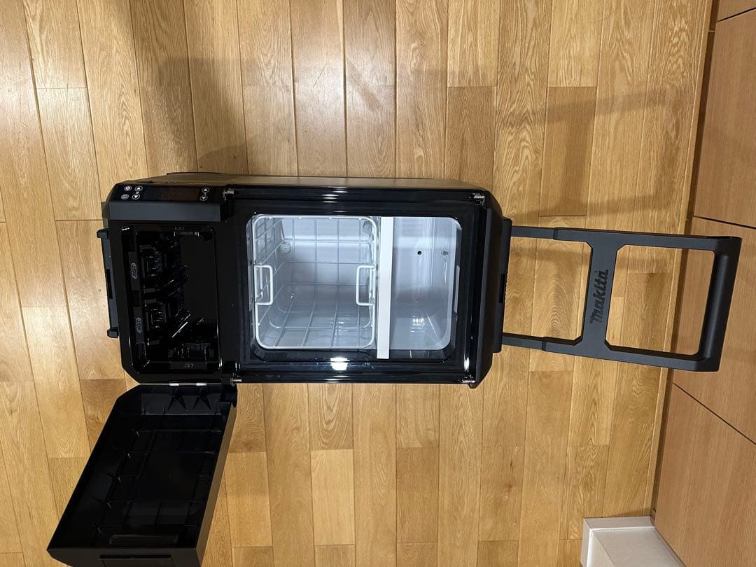 マキタ/充電式保冷温庫:オリーブ[CW004GZ0]