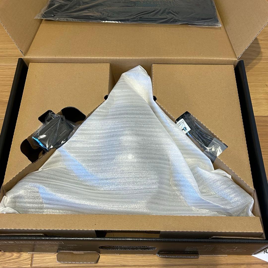 Panasonic ハンガー型脱臭機　ズボン対応可