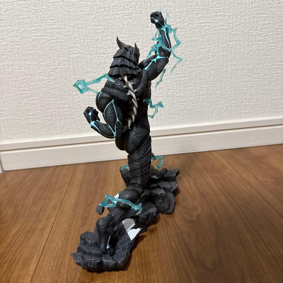 怪獣8号　コトブキヤ　フィギュア