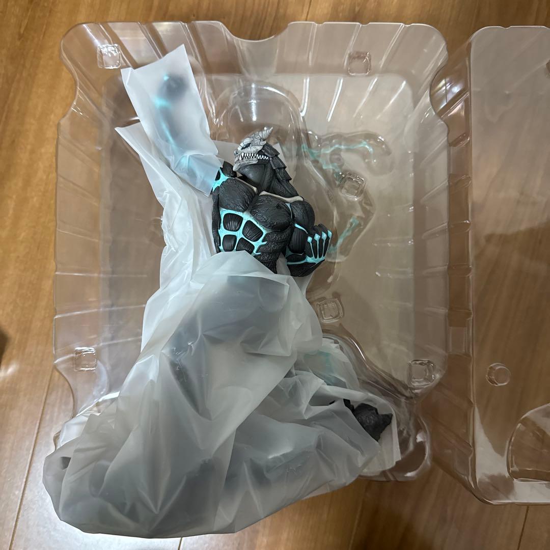 怪獣8号　コトブキヤ　フィギュア