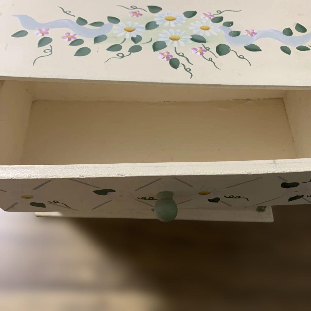 アンティークレトロ★マーガレット☆ペイントデザイン★ミニチェスト。インテリア