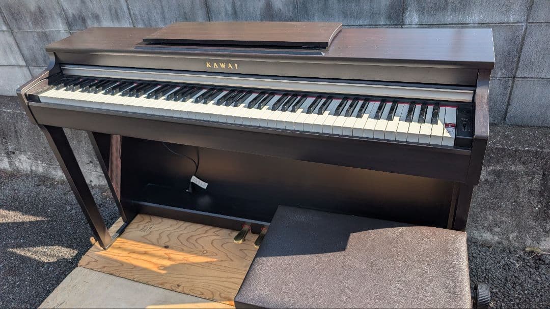送料込み KAWAI 電子ピアノ CN27R 2016年製 ほぼ未使用新品レベル