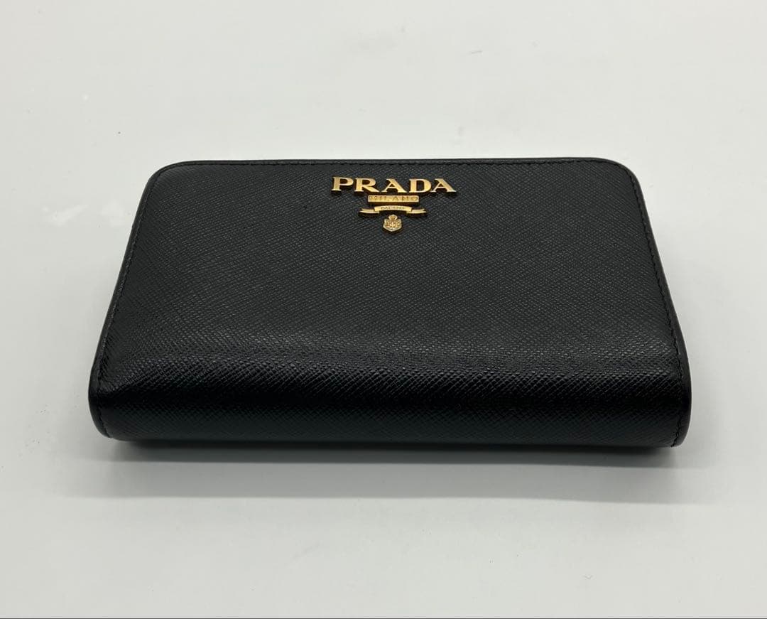 ⭐️ 美品 プラダ サフィアーノ メタル 二つ折り財布 ブラック 鑑定済