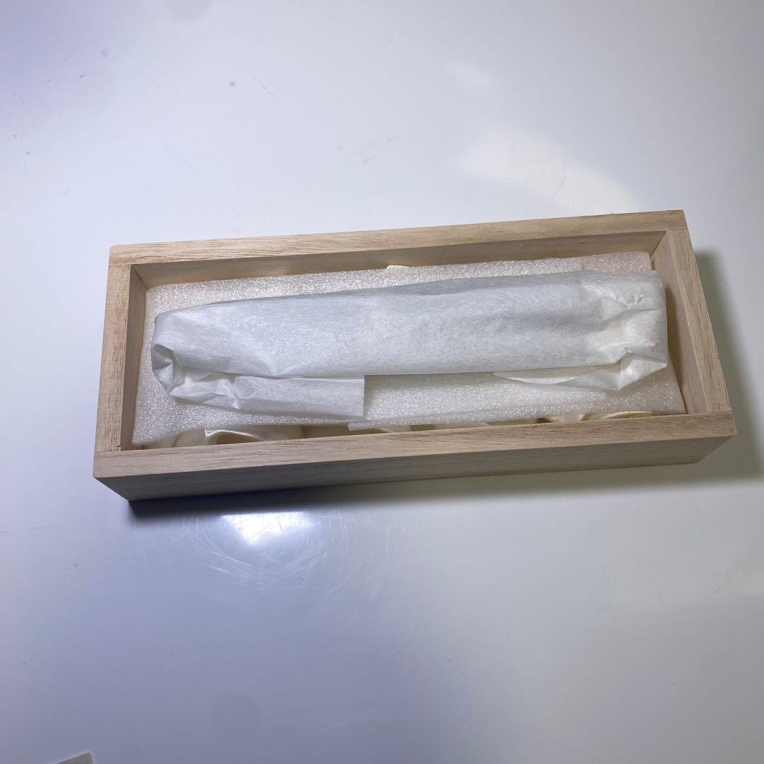 新品・未使用✨　輪島塗 蒔絵　ボールペン 鉄線花　東山雅風　高級　金色装飾　黒