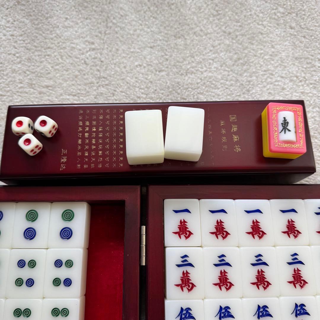 高級　麻雀牌　ジャンボ牌　デカ牌　木箱　4cm×3cm 35g
