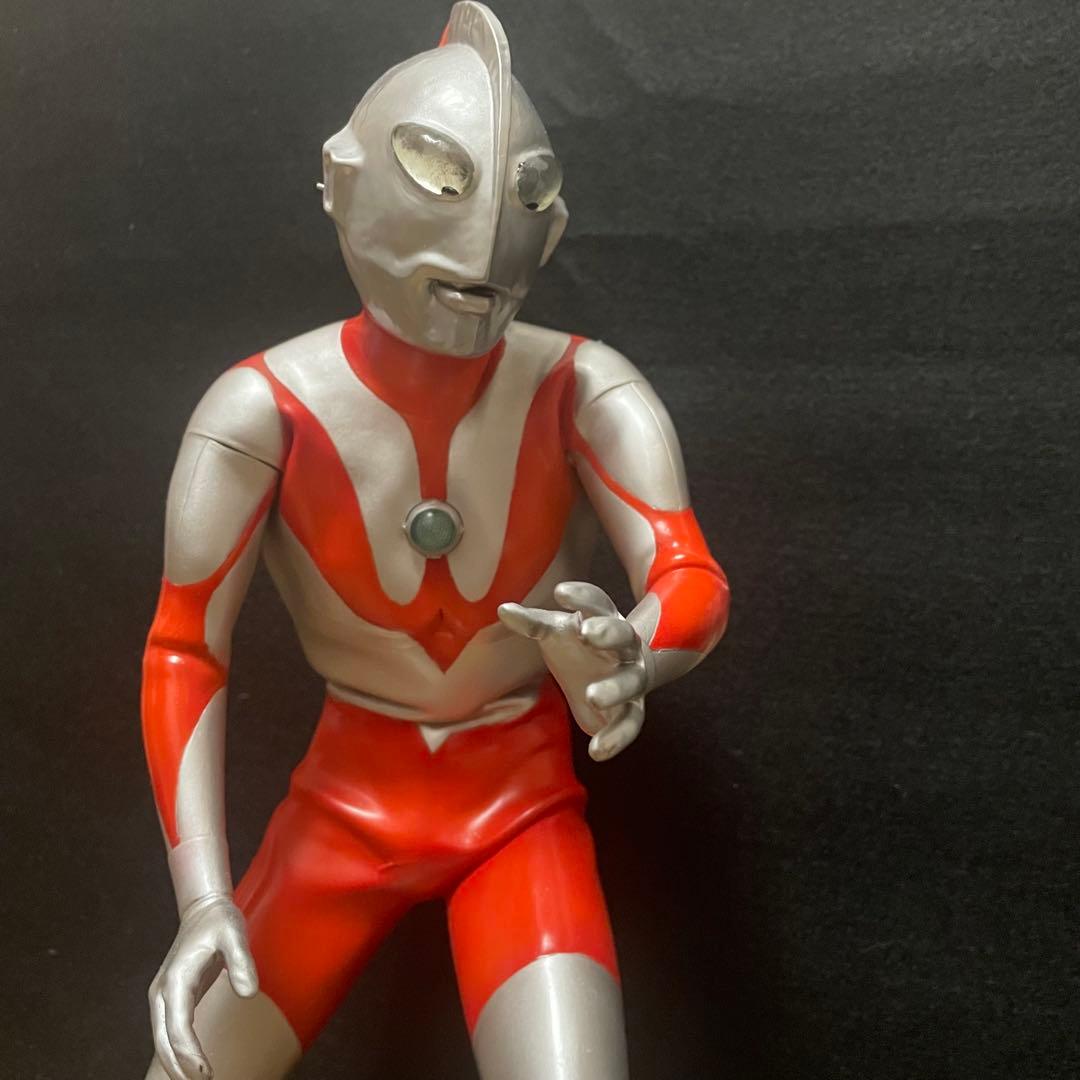 海洋堂ウルトラマン リペイント完成品