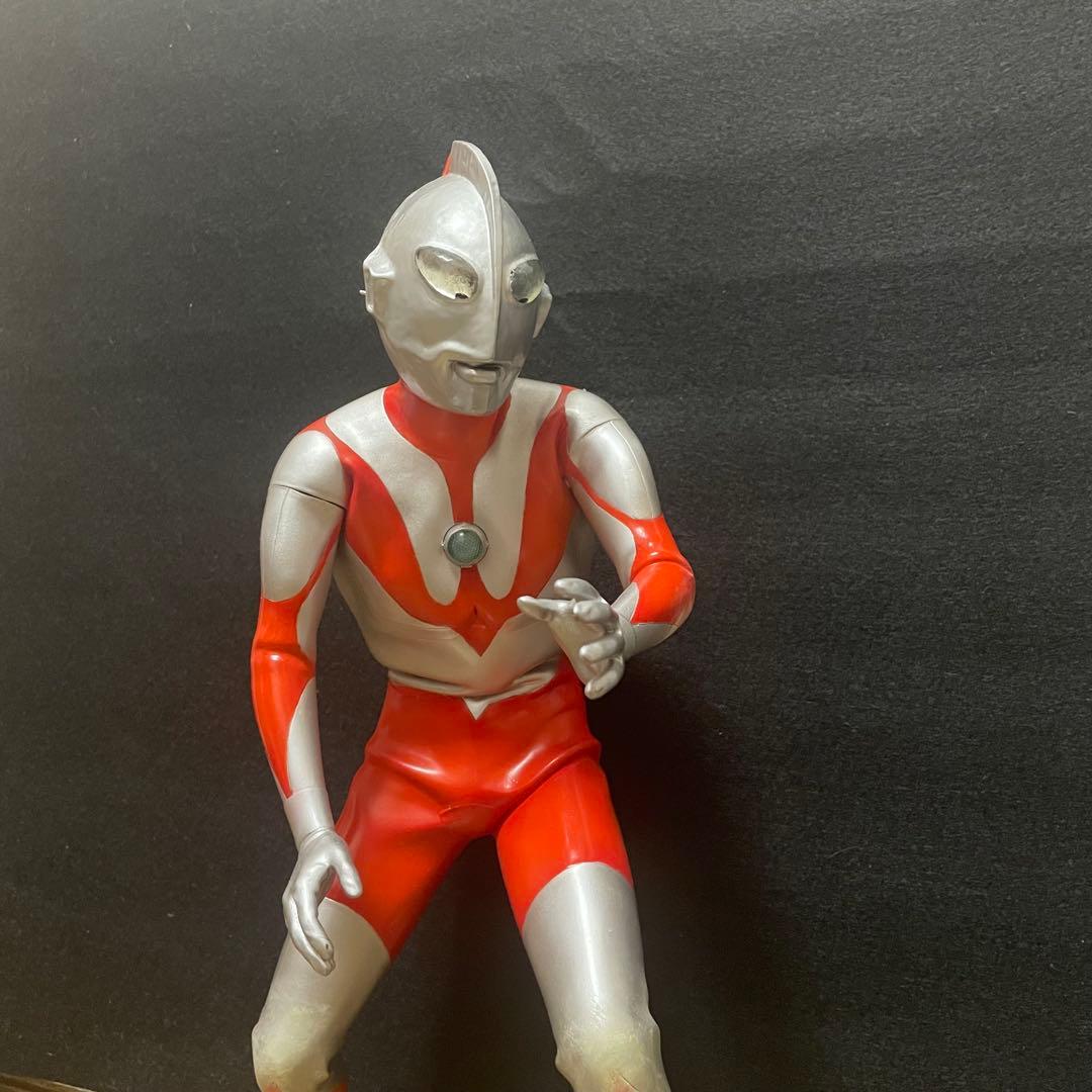 海洋堂ウルトラマン リペイント完成品